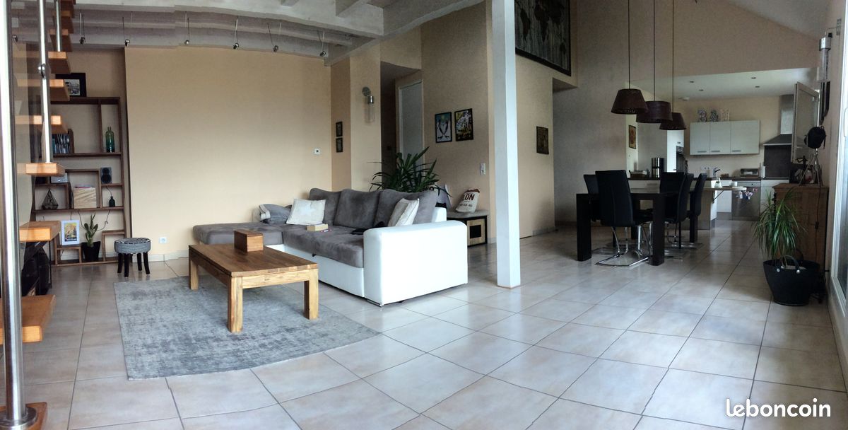 Appartement 3 pièces 91 m² · à Epagny Metz-Tessy · 91 m² · 1 700 €/mois