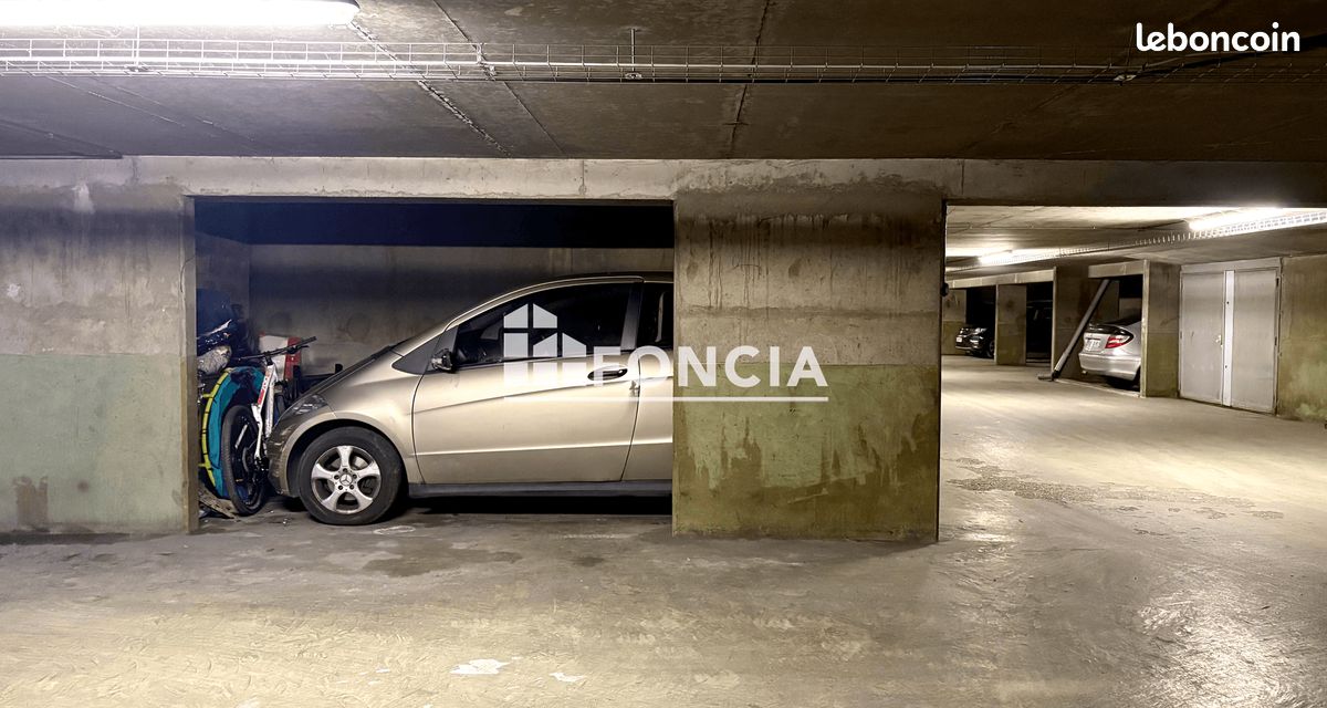 Parking 12 m² · à Neuilly-sur-Seine · 12 m² · 30 000 €