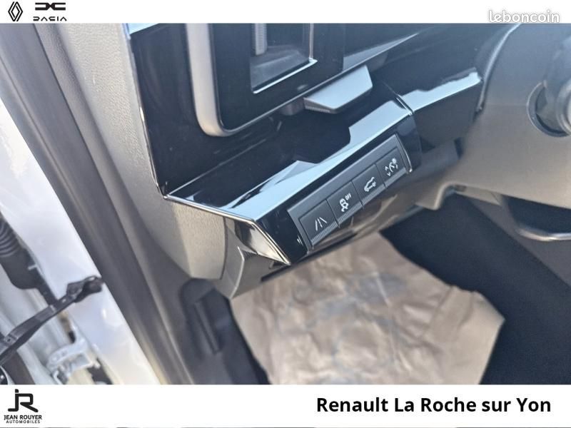 Renault Austral 1.2 E-Tech full hybrid 200ch Iconic (image 16)