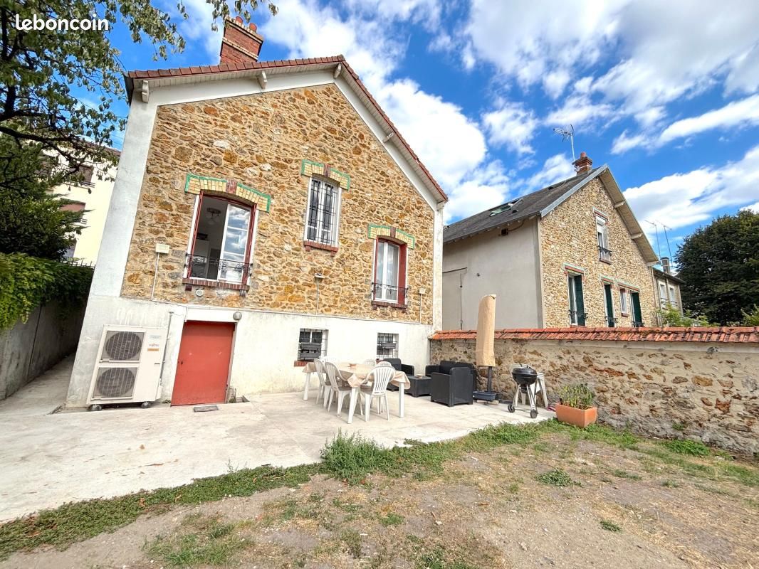 Maison 5 pièces 105 m² · à Corbeil-Essonnes · 105 m² · 289 000 €