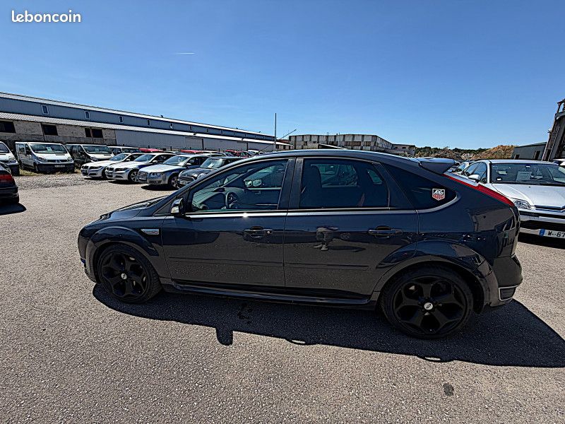 Ford FOCUS 2.5T 225CH ST 5P (image 8)