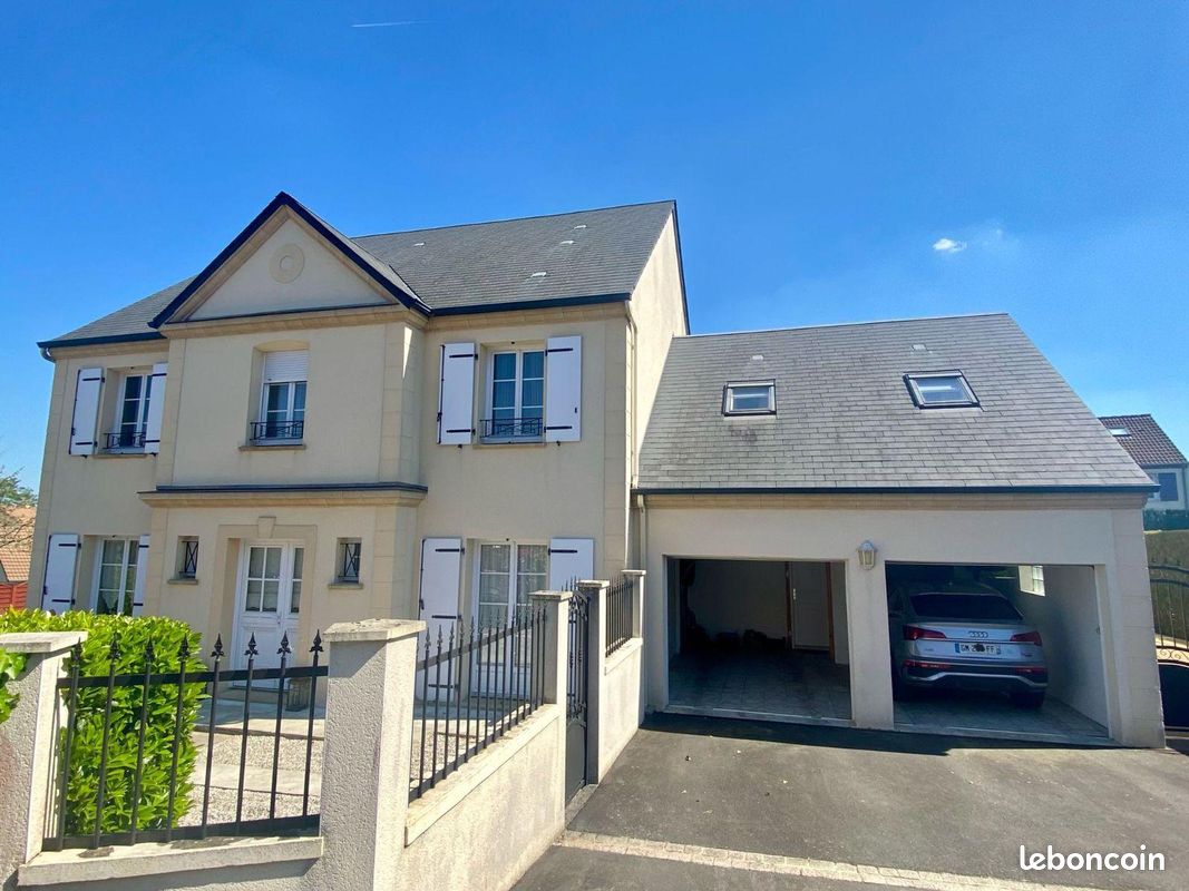 Pavillon 173 m² La Chapelle-Saint-Aubin (image 1)
