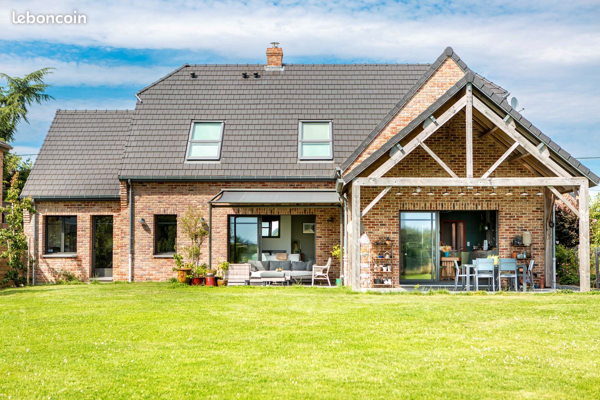 Maison 9 pièces 206 m² · à Gommegnies · 206 m² · 495 000 €