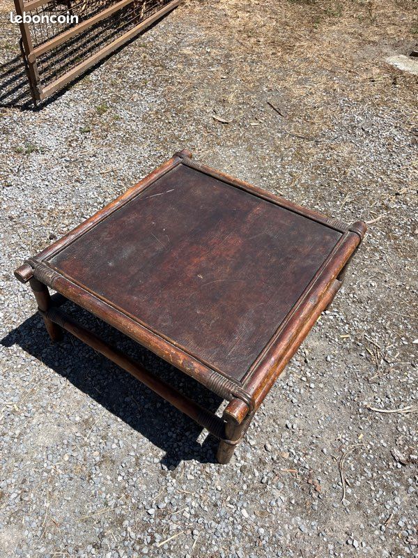 Table basse en osier (image 1)