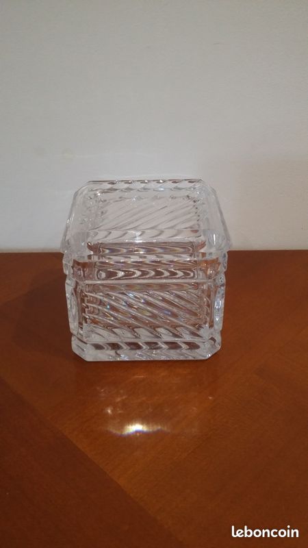 Très Joli Boite En Cristal Marquis By Waterford (image 1)