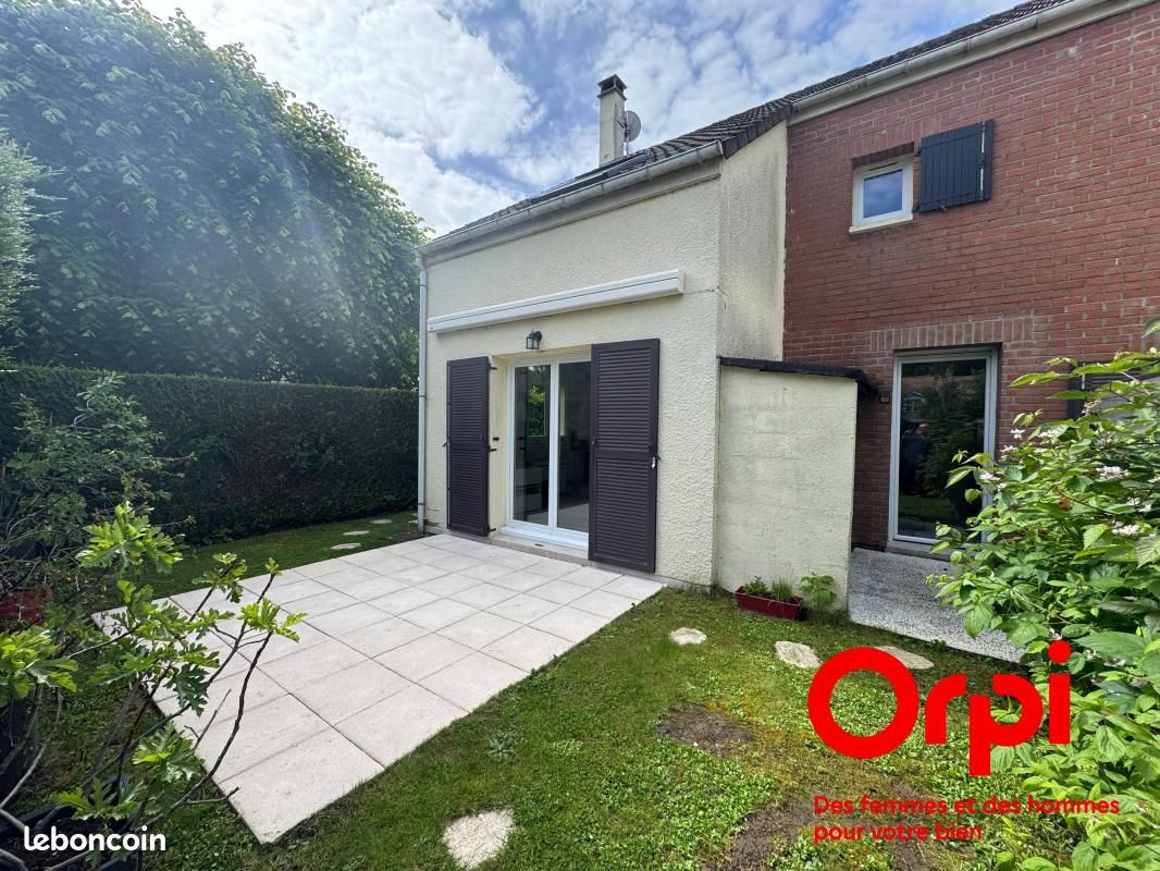 Maison 4 pièces 90 m² · à Montigny-le-Bretonneux · 90 m² · 434 700 €