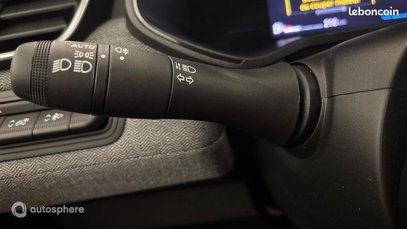 Renault Clio 1.6 E-Tech 145ch full hybrid Techno - 25 (image 23)
