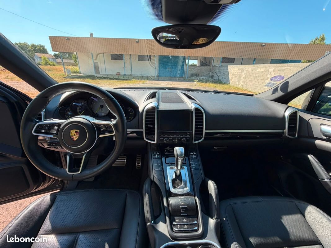 Porsche CAYENNE (958) 3.0 416CH S E-HYBRID véhicule de direction (image 5)