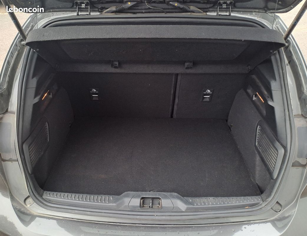 Ford focus 1.5 tdci 120ch st line powershift bva8 (image 11)