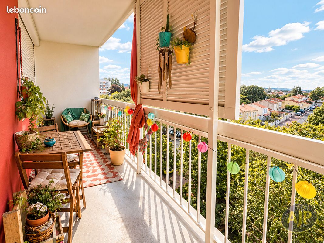 Appartement 3 pièces 78 m² · à Saintes · 78 m² · 170 500 €