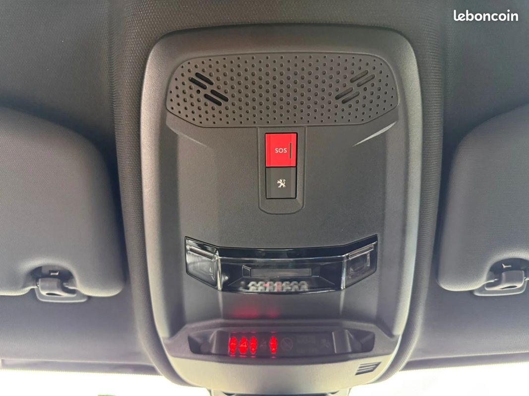 PEUGEOT 208 BlueHDi 100 S&S BVM6 GT (image 36)