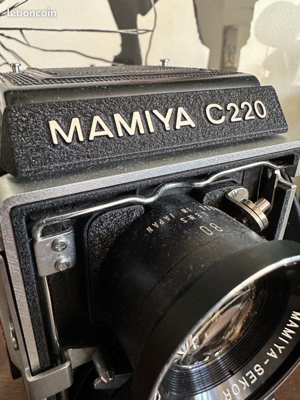 MAMIYA C220 professional 80mm F2.8（Mamiya C220 Professional + 
