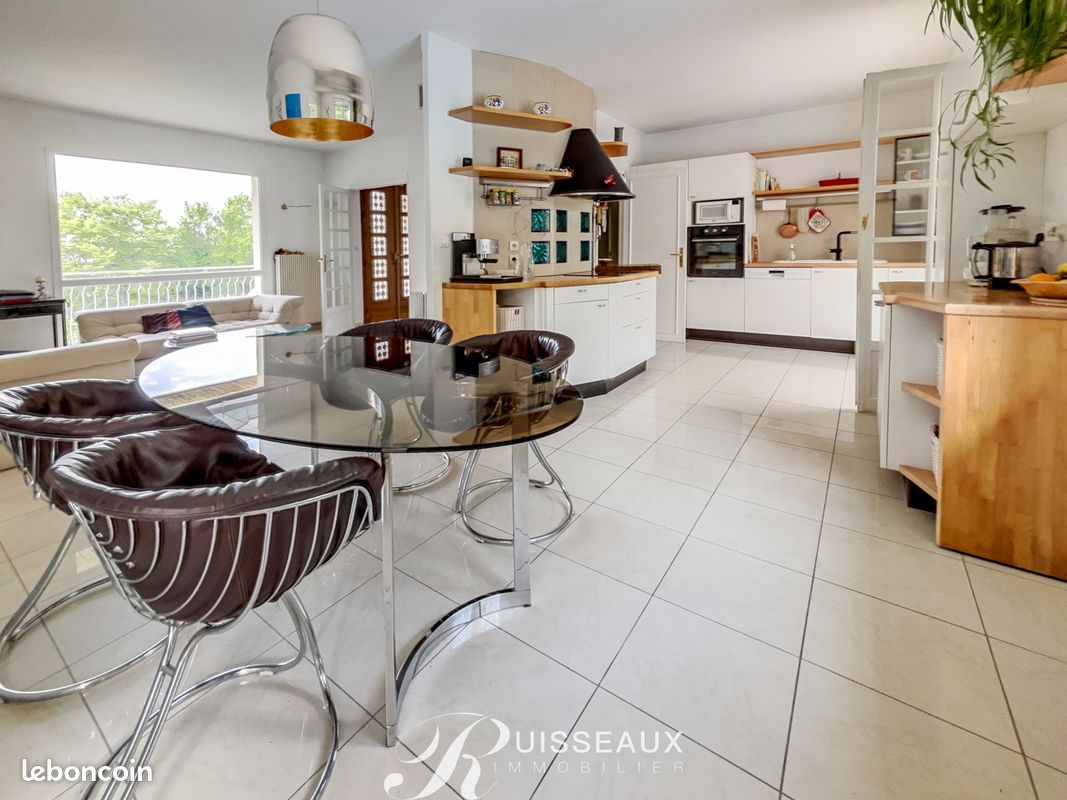 Propriété 8 pièces 219 m² (image 6)