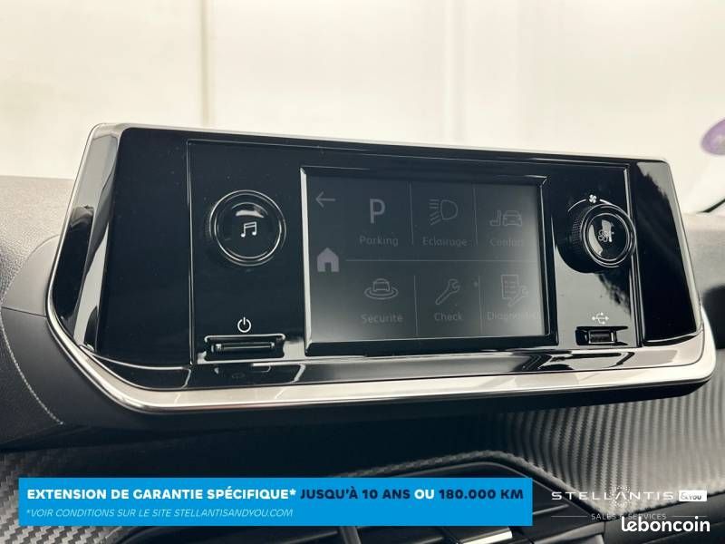 Peugeot 208 PureTech 75 S&S BVM5 Like (image 23)