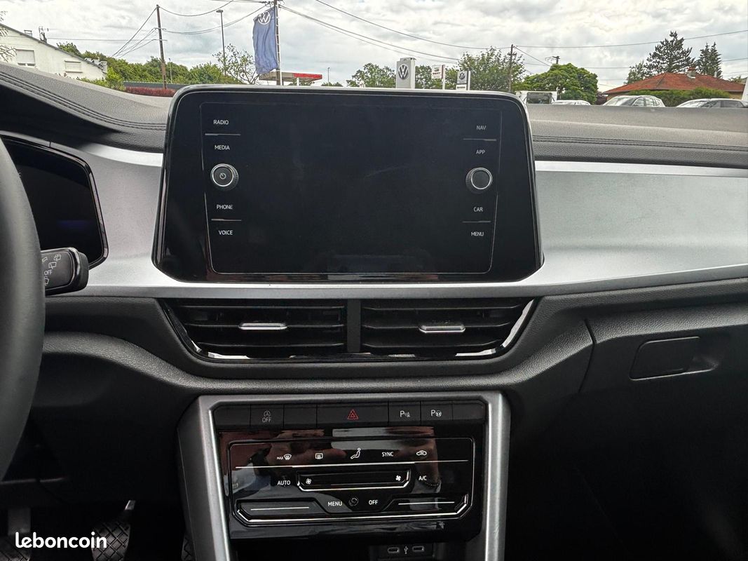 VOLKSWAGEN T-Roc 1.0 TSI 116 Start/Stop BVM6 VW Edition (image 28)