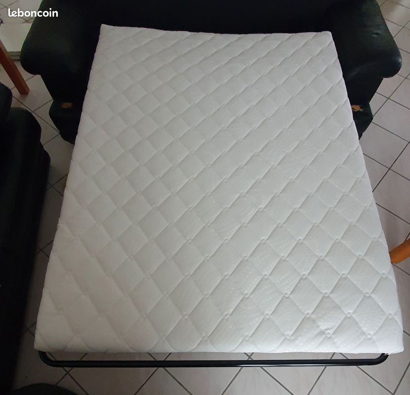 Matelas mousse 135×180×10 (image 1)