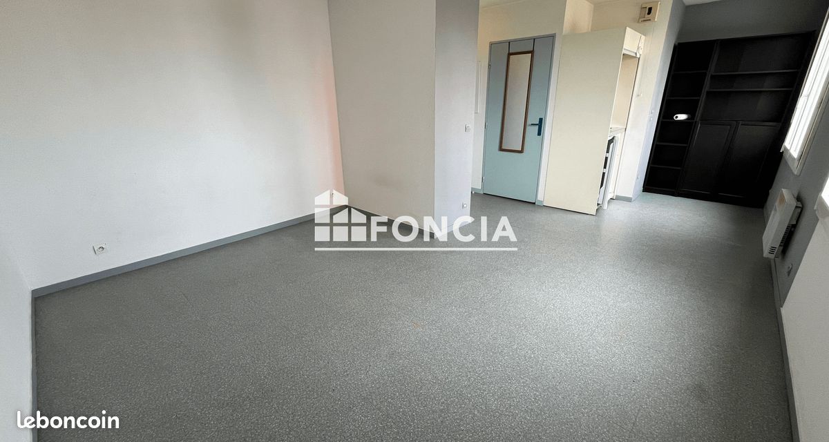 Appartement 1 pièce 25 m² · à Élancourt · 25 m² · 665 €