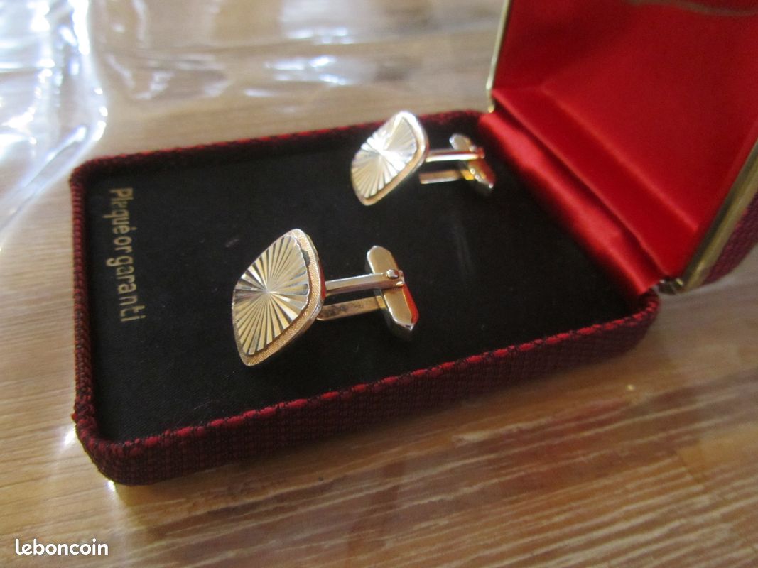 Boutons De Manchette Anciens Plaqués Or - Occasion, Style Vintage