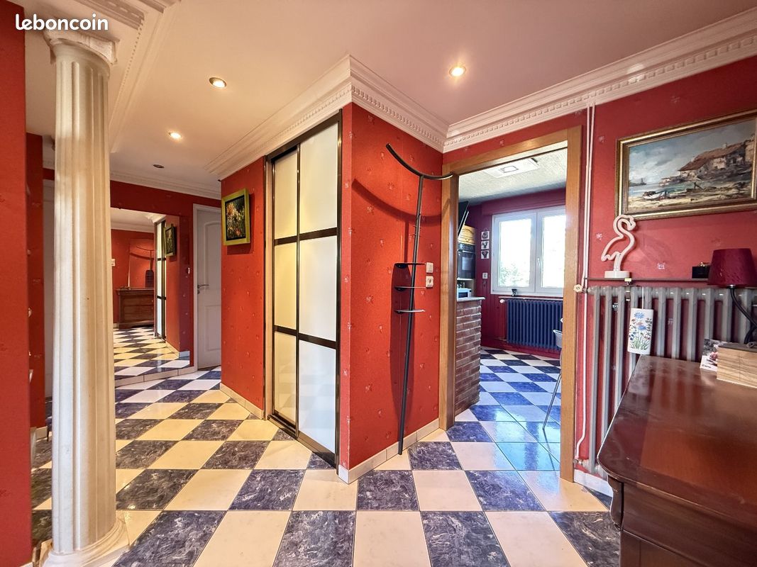 Appartement 4 pièces 91 m² · à Belfort · 91 m² · 80 000 €