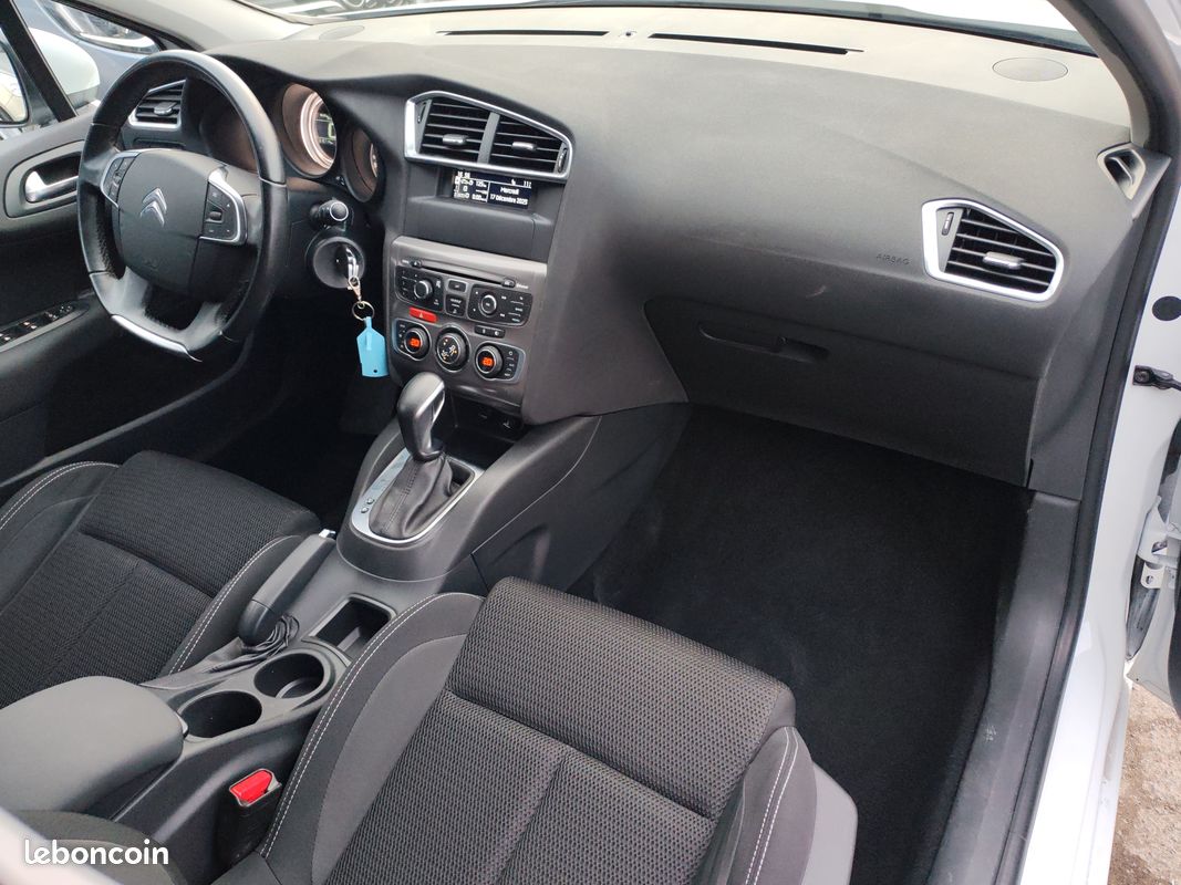 Citroën C4 1.2 130 FEEL EAT6 (image 3)