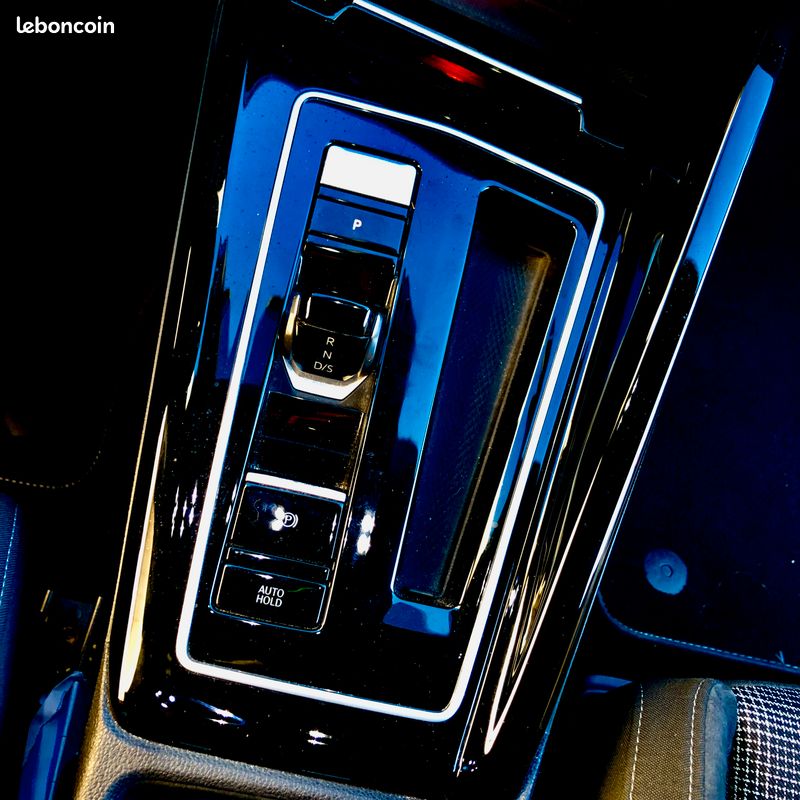 VOLKSWAGEN GOLF VIII GTD 200 DSG7 DCC ACC CAR PLAY CAMERA JANTES 19 origine France suivi VW SOUS GARANTIE VW (image 7)