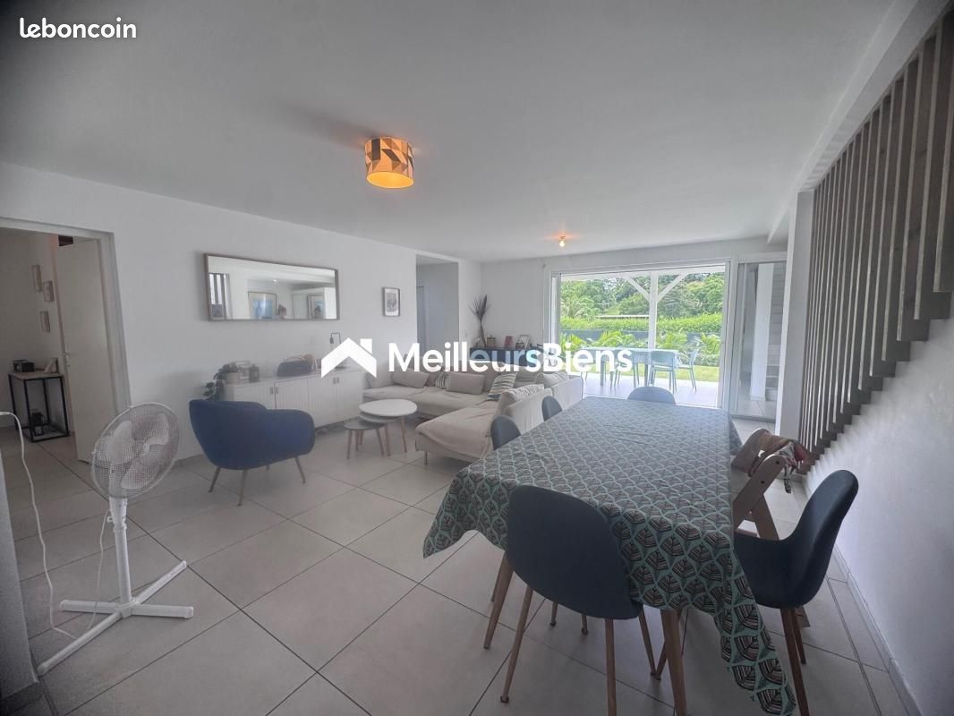 Maison 5 pièces 157 m² · à Baie-Mahault · 157 m² · 2 390 €/mois