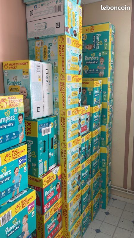 Les couches Pampers tout les taille disponible (image 1)