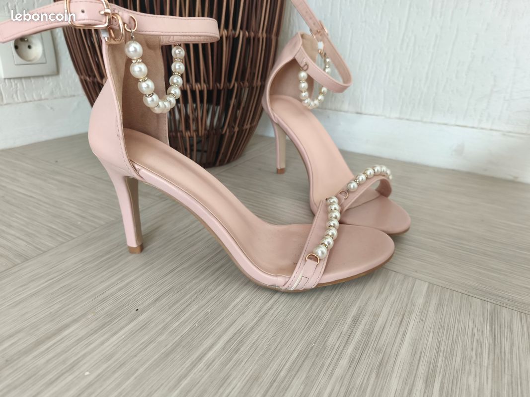 Escarpins Peep Toe En Daim Rose Poudré - Marque Texto - Taille 38 - Occasion