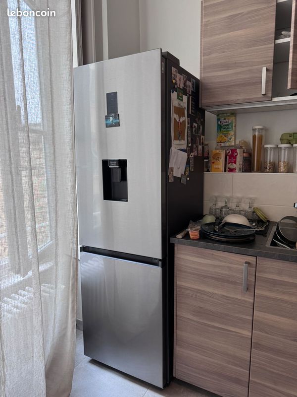 Réfrigérateur Combiné Samsung Bespoke AI - Metal Grey- Dist Eau (réservoir) - 341L - Classe E -RB34C652ESA (image 1)