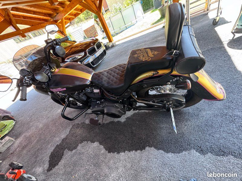 Harley Davidson street bob (image 2)