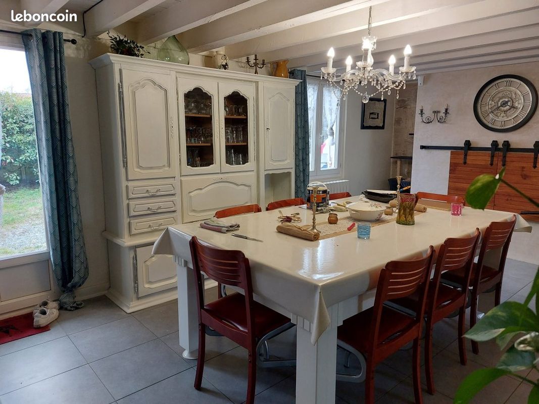 Maison 7 pièces 170 m² - Saint-Sulpice-et-Cameyrac 33450 (image principale 3)