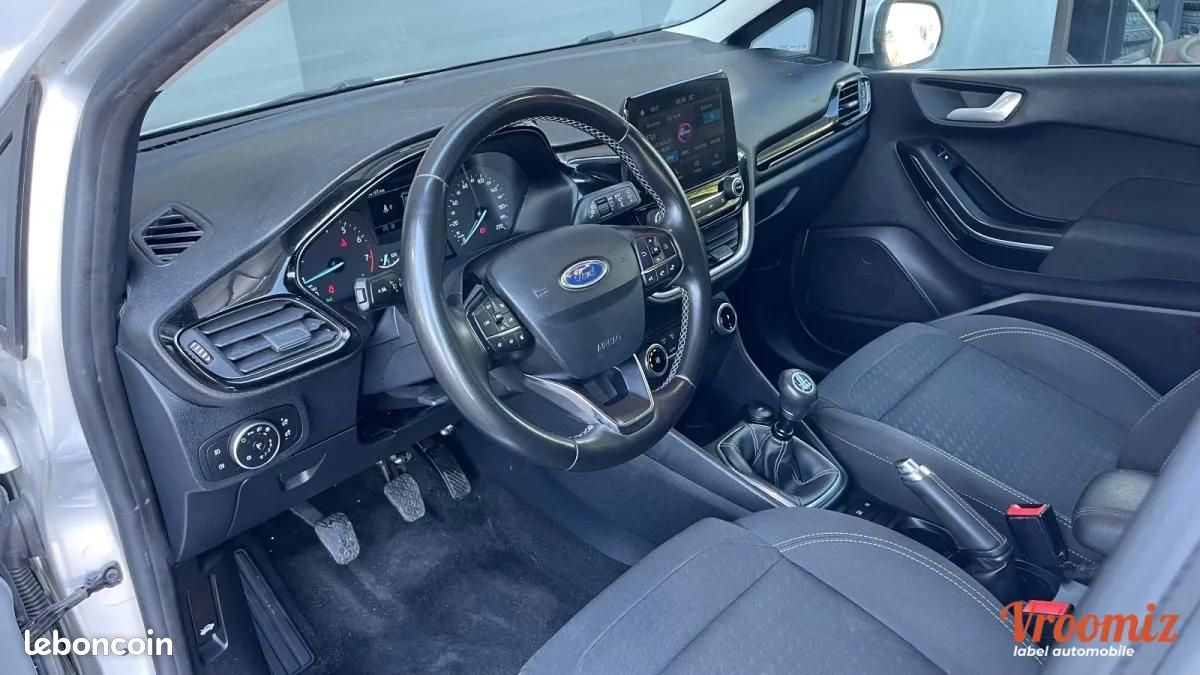 Ford Fiesta 1.0 SCTI 125 MHEV HYBRID TITANIUM (image 6)