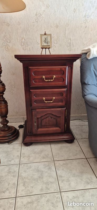 Chiffonier (image 1)
