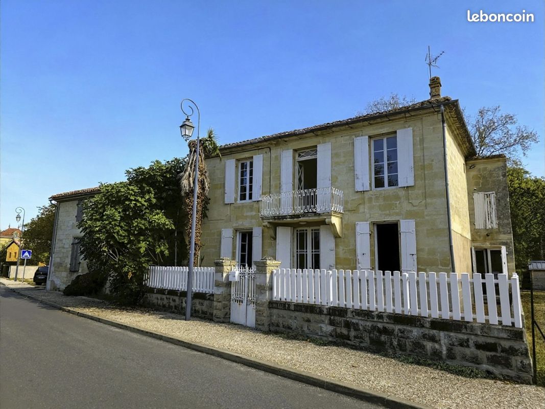 Maison 6 pièces 160 m² · à Sainte-Terre · 160 m² · 265 530 €
