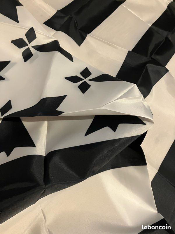 DRAPEAU CROIX DE CAMARGUE 150x90cm - DRAPEAU CAMARGUAIS 90 x 150 cm