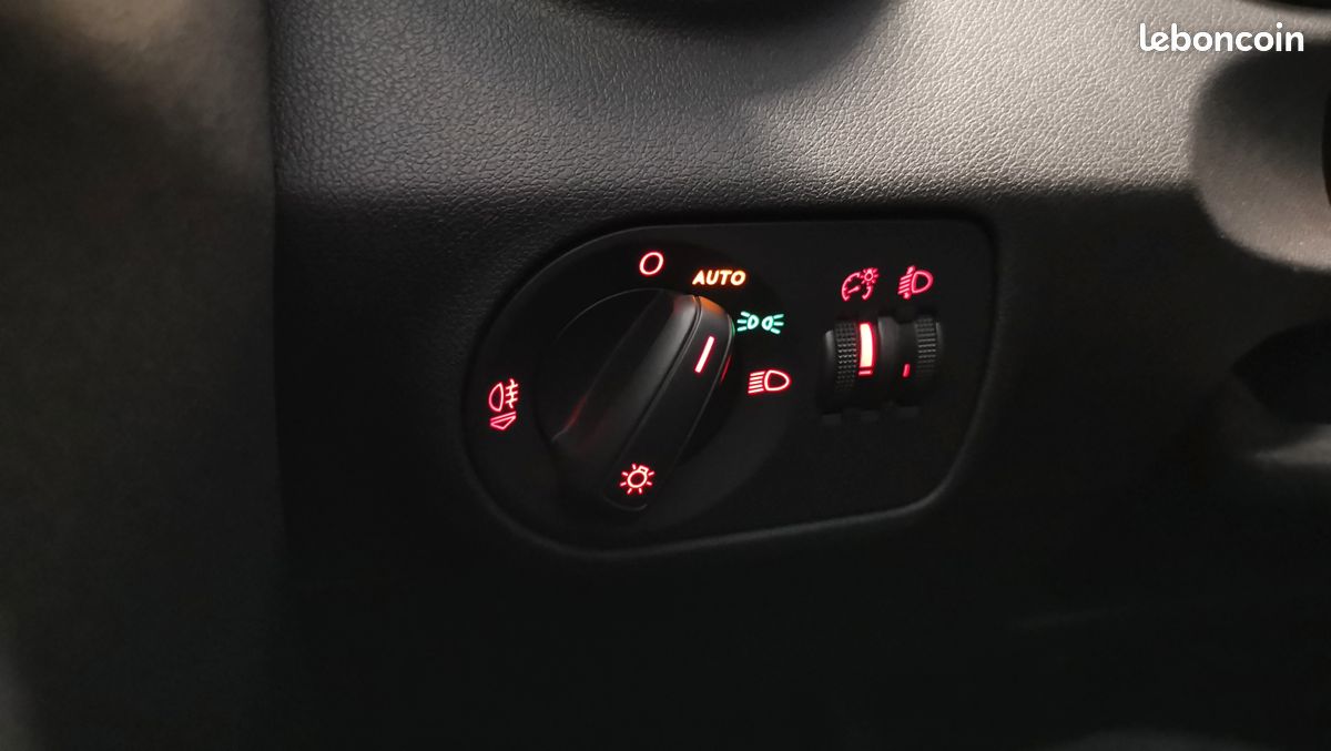 AUDI A1 SPORTBACK 1.6 TDI 90 AMBITION - DISTRIBUTION NEUVE - Garantie (image 14)