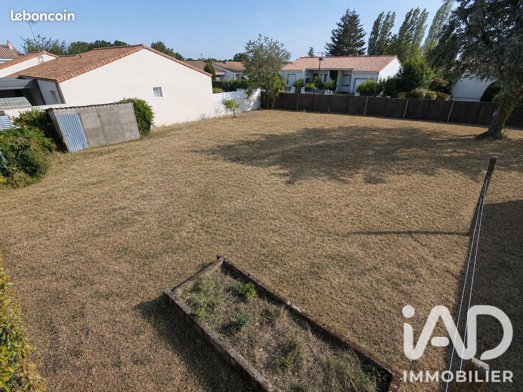 Terrain 436 m² · à Bellevigny · 436 m² · 59 500 €