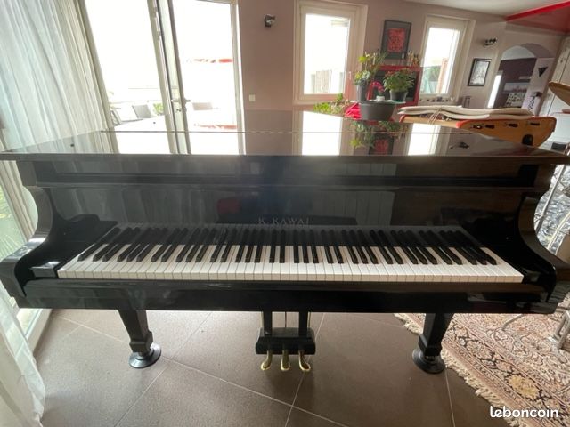 Piano 1/2 queue KAWAI Noir (image 1)