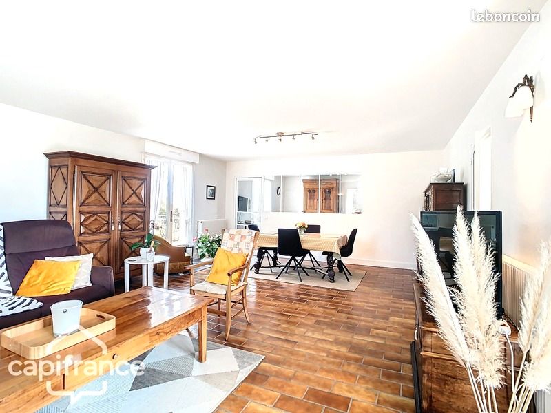 Maison 7 pièces 173 m² - Saint-Varent 79330 (image principale 9)