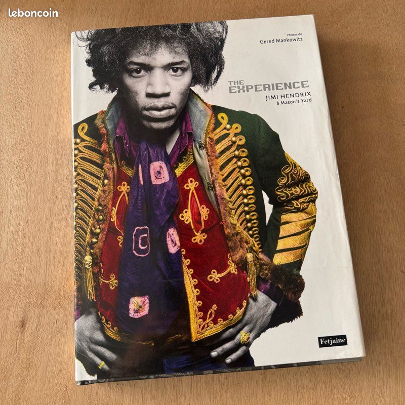 Livre JIMI HENDRIX (image 1)