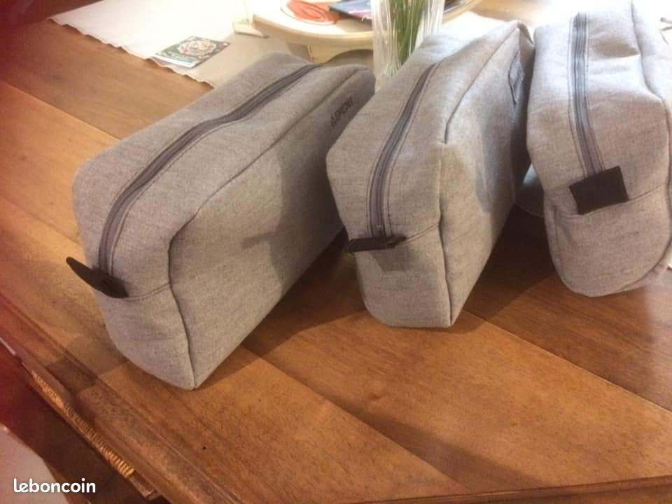 Trousse (image 1)
