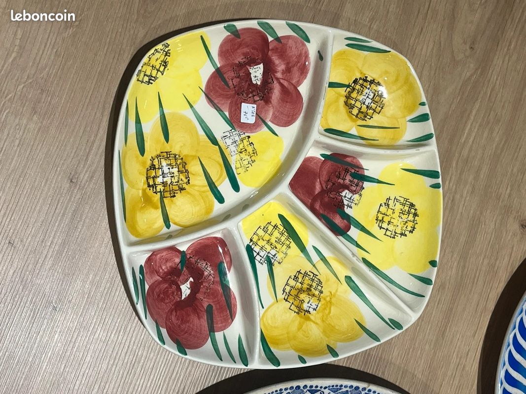 Lot de plats et assiettes anciennes porcelaine Giet terre de fer et divers (image 2)