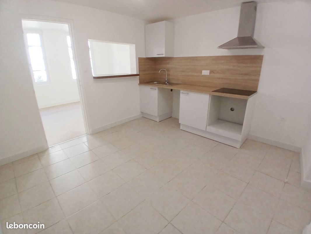 Appartement 2 pièces 26 m² · à Pont-de-l'Arche · 26 m² · 420 €