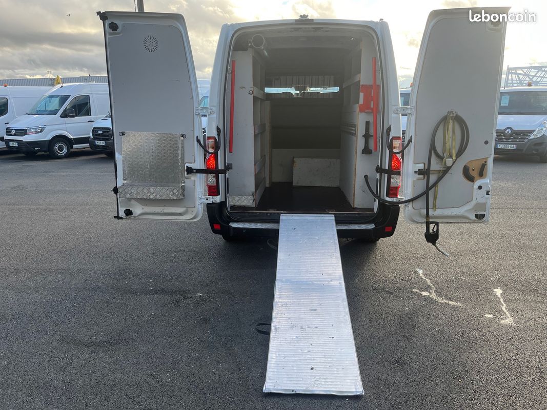 Renault Master 2.3 DCI 135ch Fourgon L2H2 Pack Grand Confort Cabine Approfondie 7 places 3.5t (image 14)
