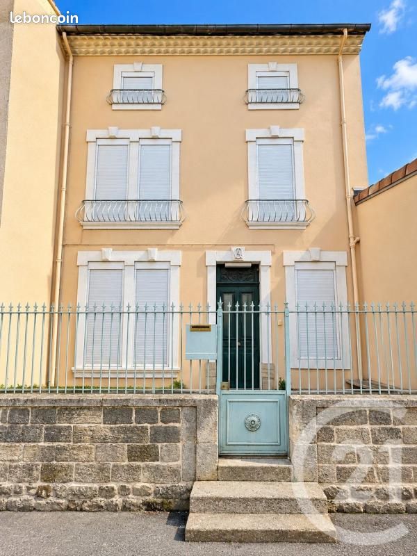 Maison 7 pièces 215 m² · à Carpentras · 215 m² · 290 000 €