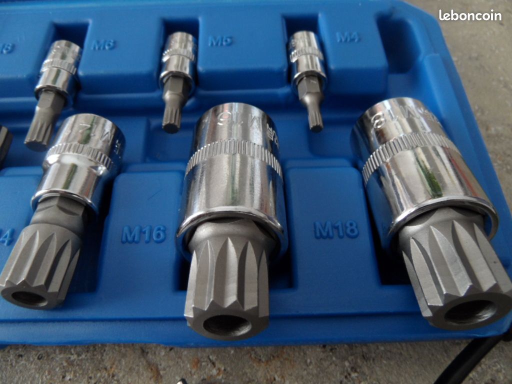 Lot De 10 Douilles XZN M4-M18 DAKCOS - Entraînements 1/2, 3/8, 1/4 (Neuf)