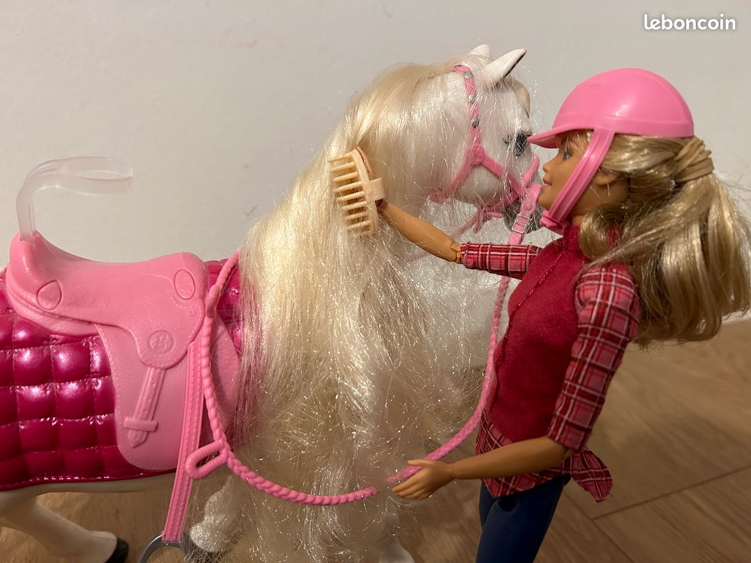 Cheval de rêve musical Barbie (image 2)