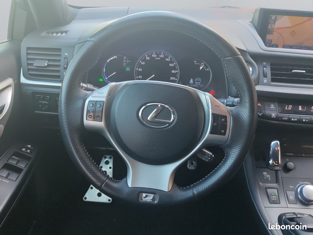 Lexus ct200h f sport auto (image 18)