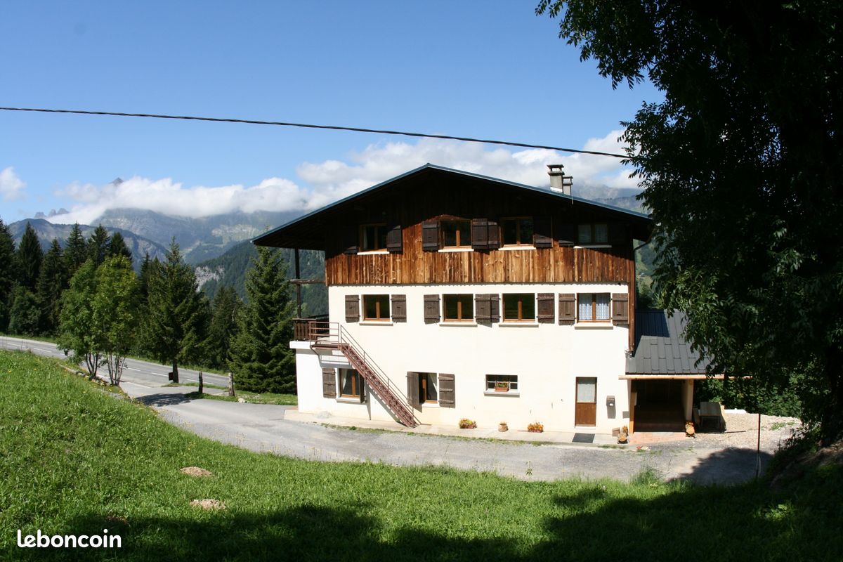 Maison 15 pièces 300 m² · à Crest-Voland · 300 m² · 920 000 €