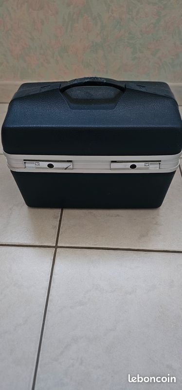 Ancien Vanity Case Delsey Coque Dure Bleu Avec Miroir Et Serrure
